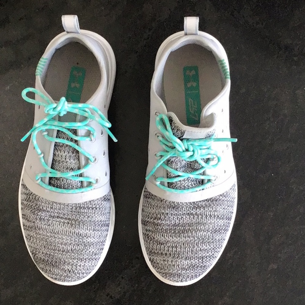 Under Armour Womens Charged Gray and Teal Running Shoes  Sz 6.5